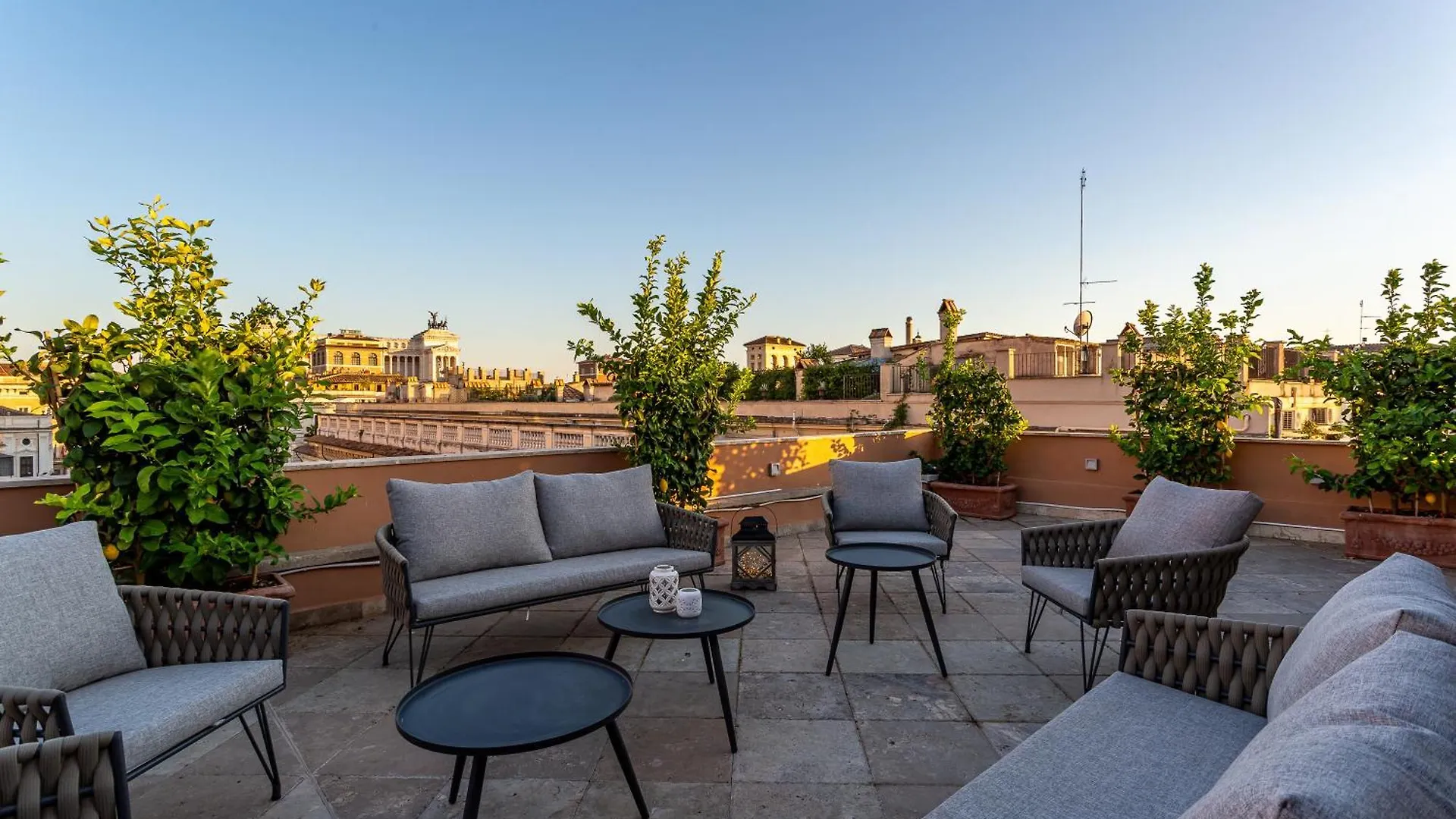 Apartment Ferienwohnung Iflat Luxury Penthouse Near Trevi Fountain Rom